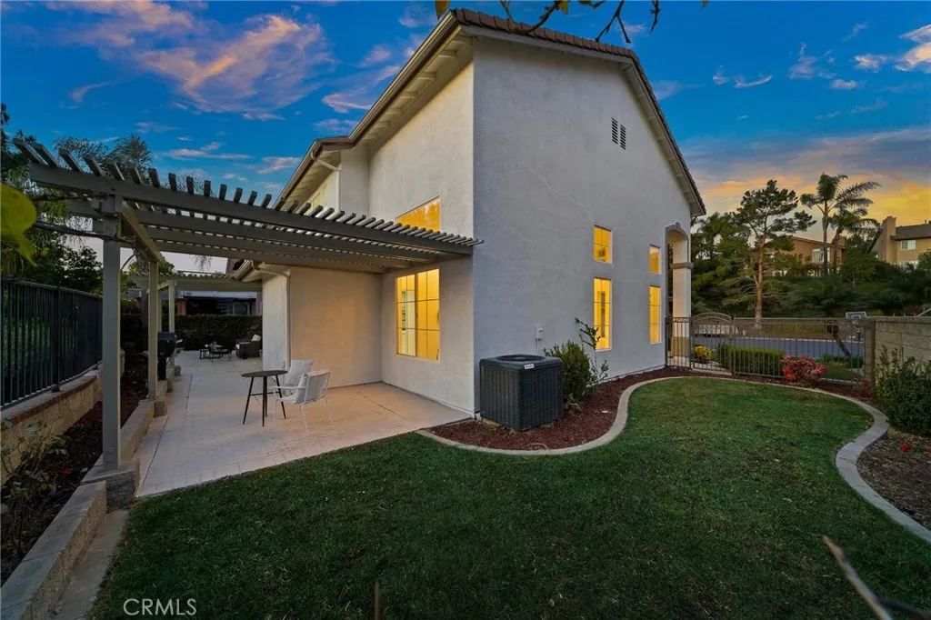 22751 Maplewood