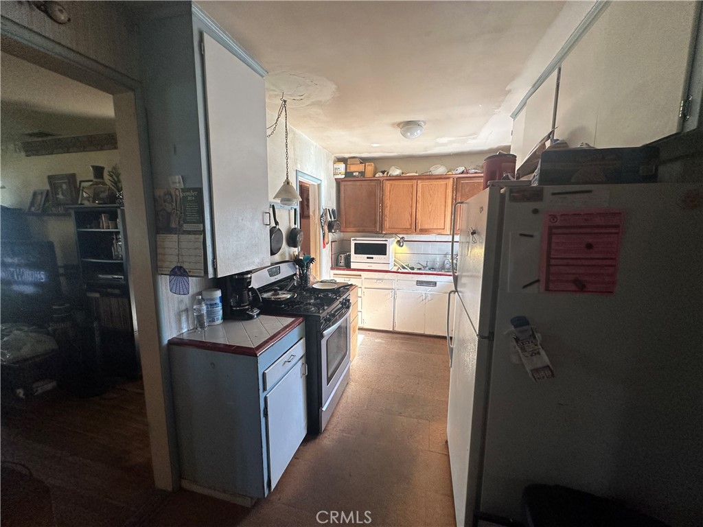 1308 W Amerige Avenue