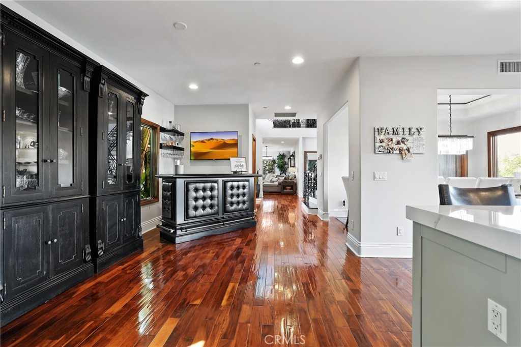 4202 Calle Bienvenido