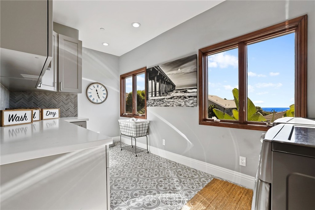 4202 Calle Bienvenido