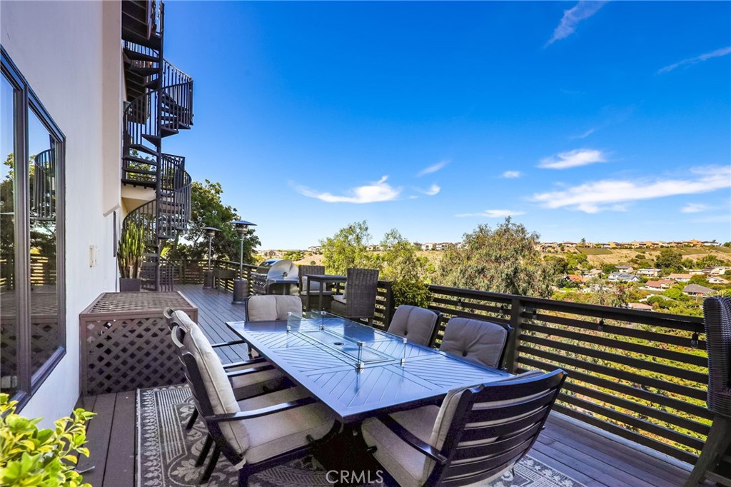 4202 Calle Bienvenido