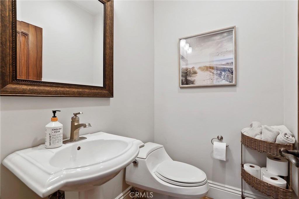 4202 Calle Bienvenido