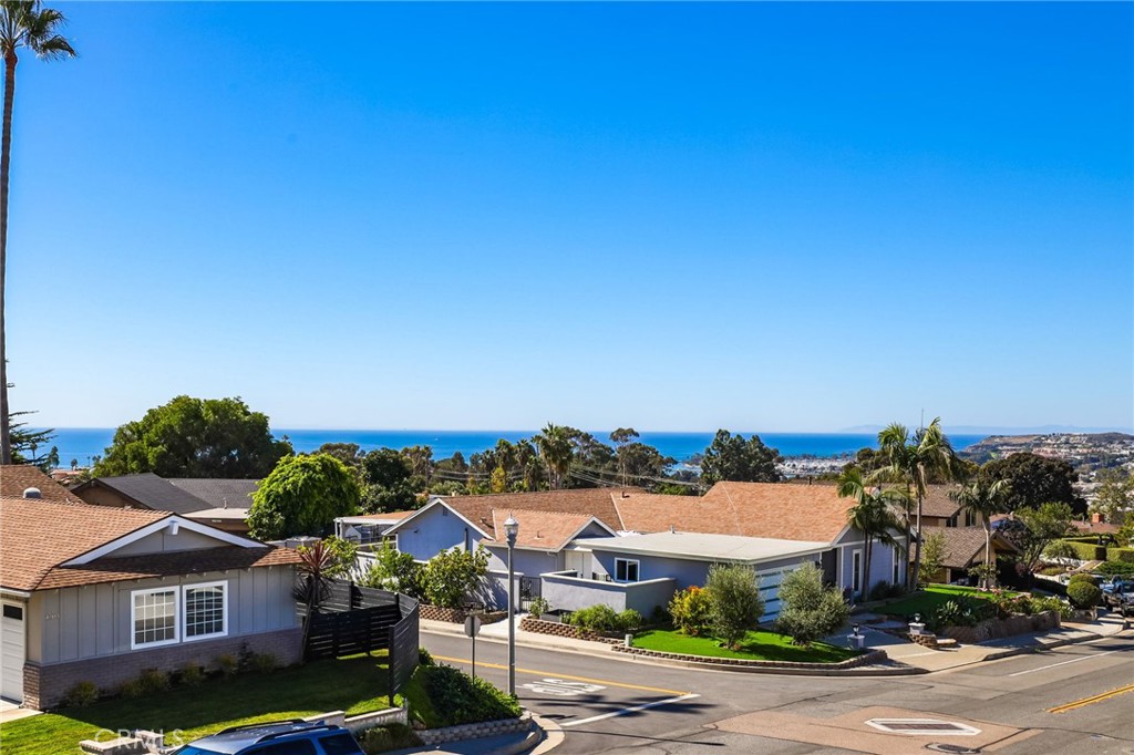 4202 Calle Bienvenido