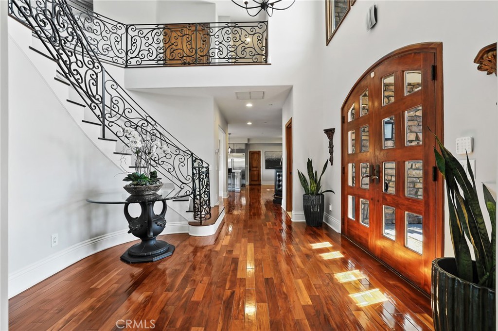 4202 Calle Bienvenido