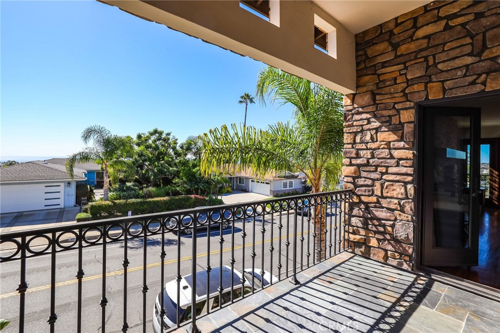 4202 Calle Bienvenido