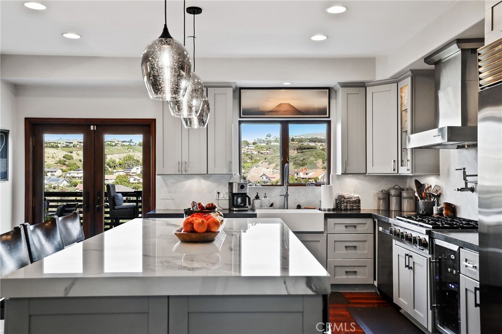 4202 Calle Bienvenido