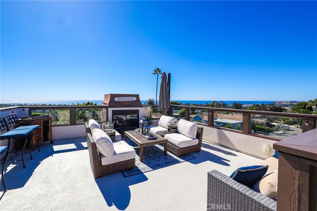 4202 Calle Bienvenido