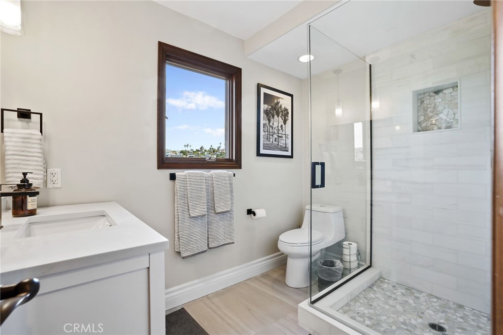 4202 Calle Bienvenido