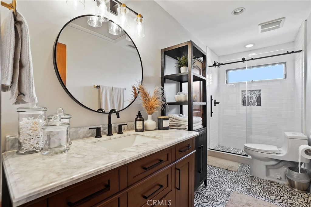 4202 Calle Bienvenido