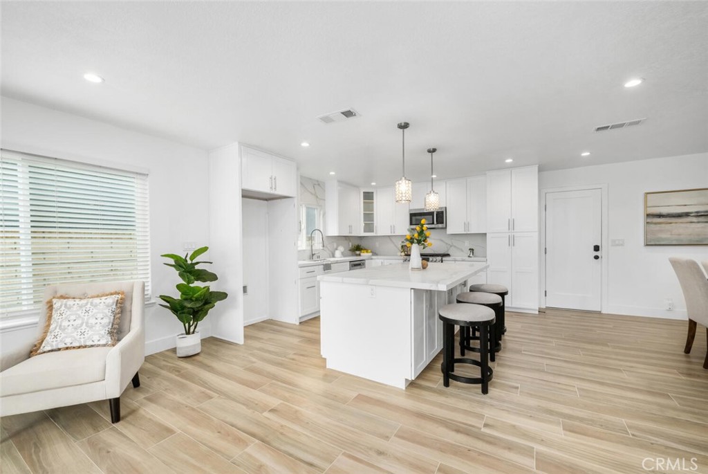 3154 Kerry Lane