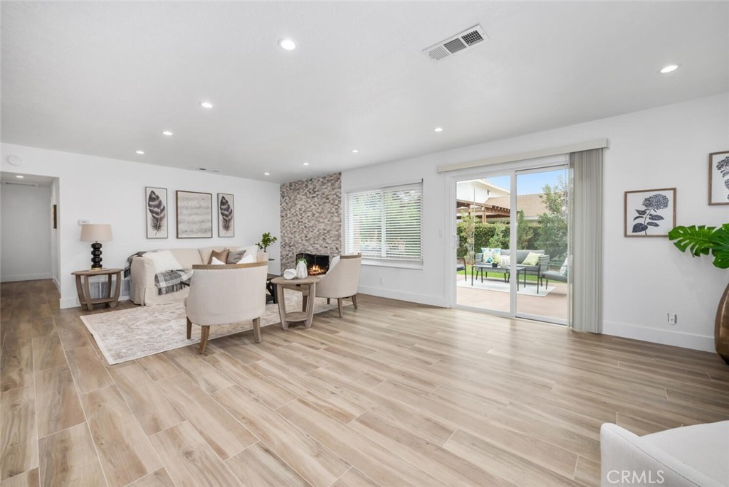 3154 Kerry Lane