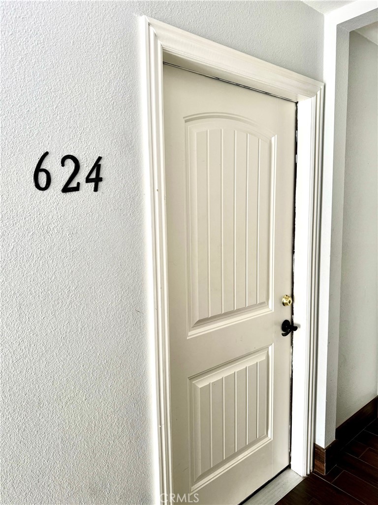 620 E San Antonio Drive 4
