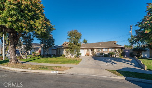 15462 Victoria Lane