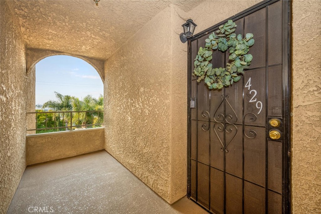 550 Orange Avenue 429