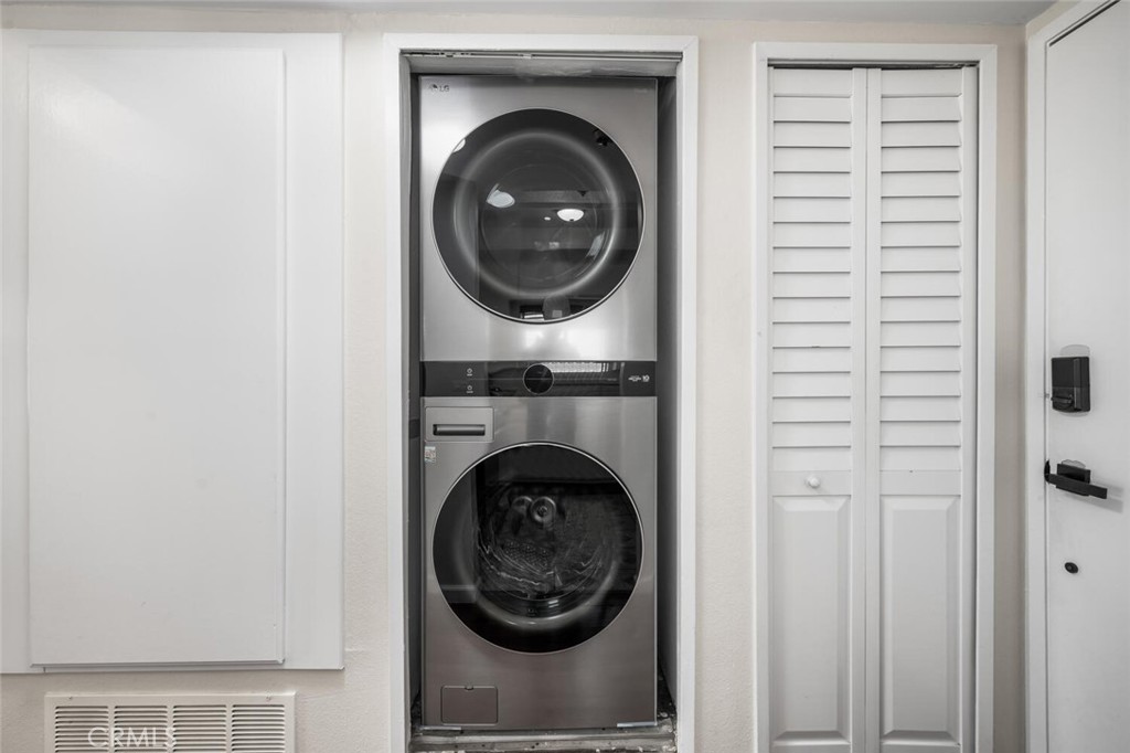 550 Orange Avenue 429