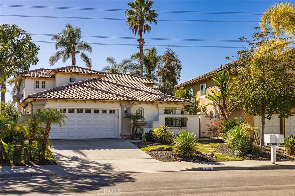 1736 Blackbird Circle