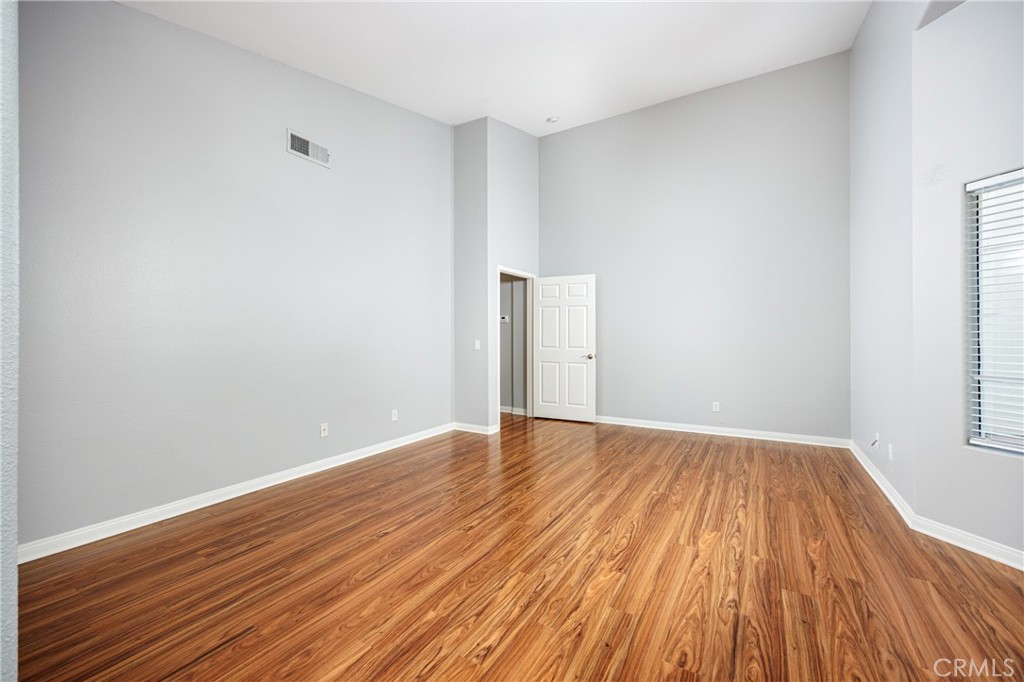 1736 Blackbird Circle