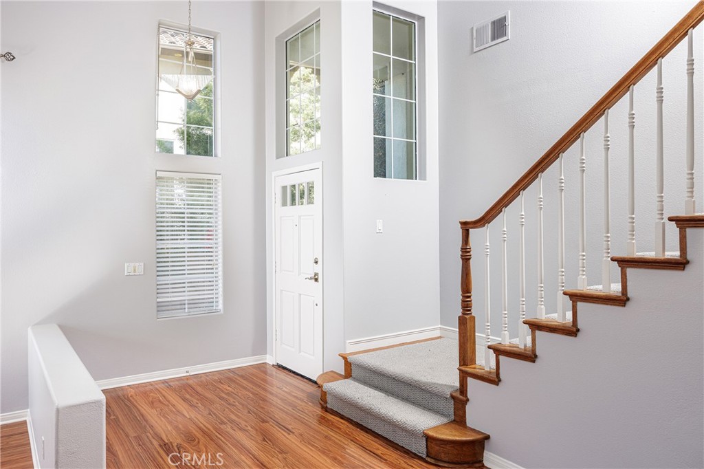 1736 Blackbird Circle