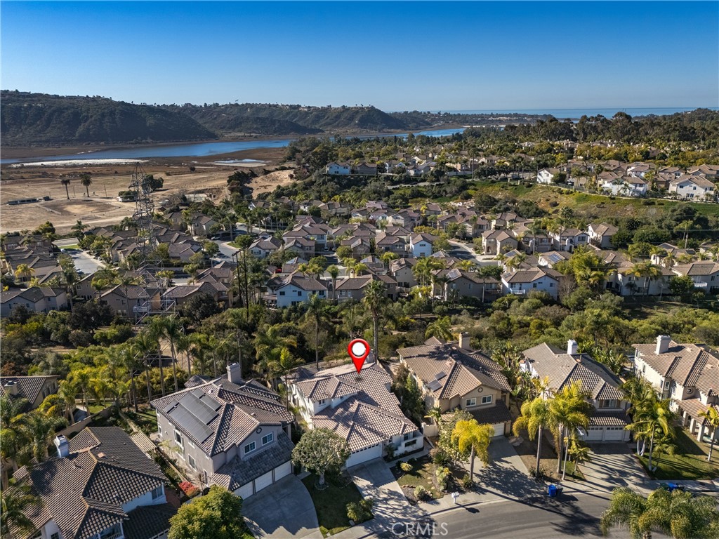 1736 Blackbird Circle