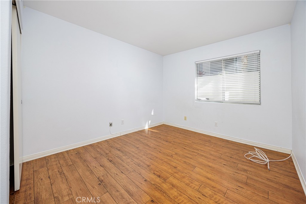 1736 Blackbird Circle