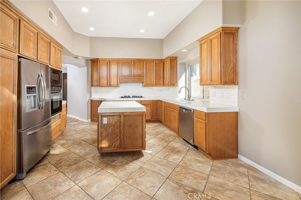 1736 Blackbird Circle