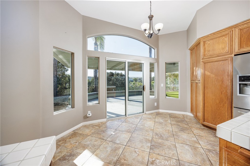 1736 Blackbird Circle