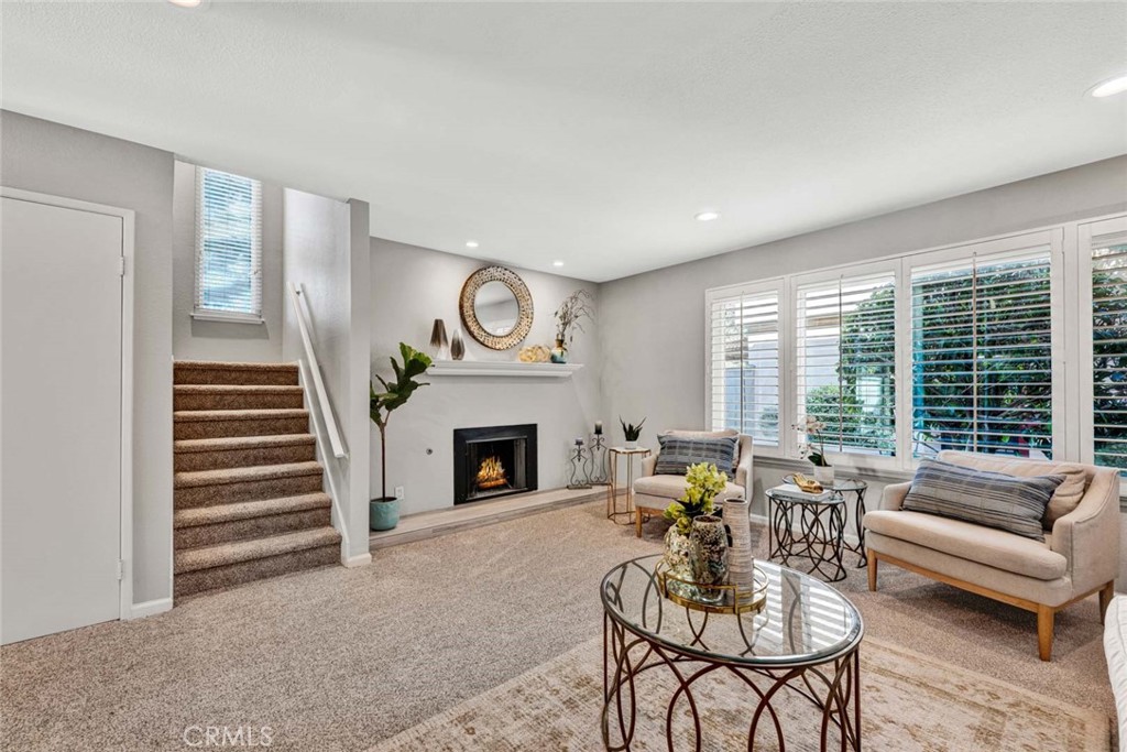 101 W Riverdale Avenue 8