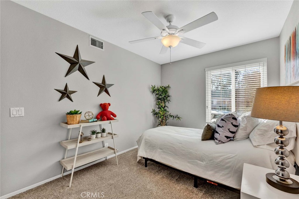 101 W Riverdale Avenue 8