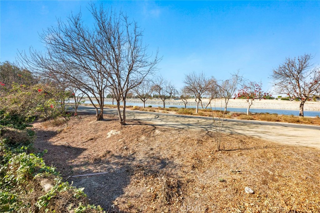 101 W Riverdale Avenue 8