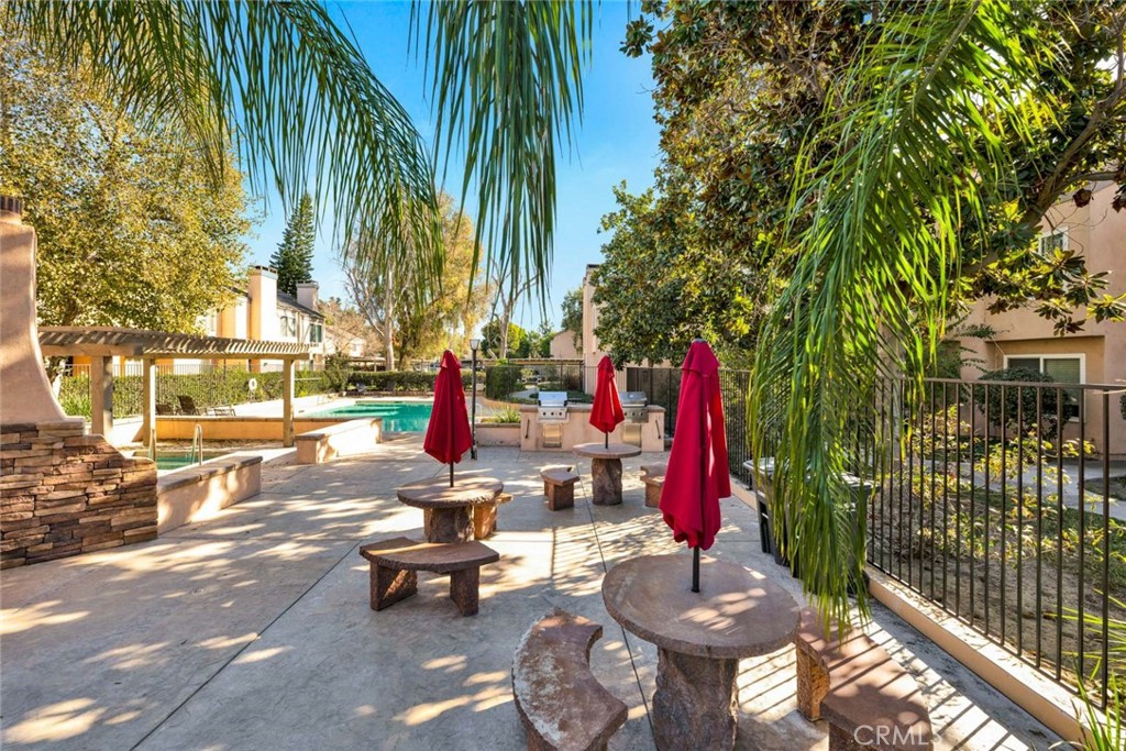 101 W Riverdale Avenue 8