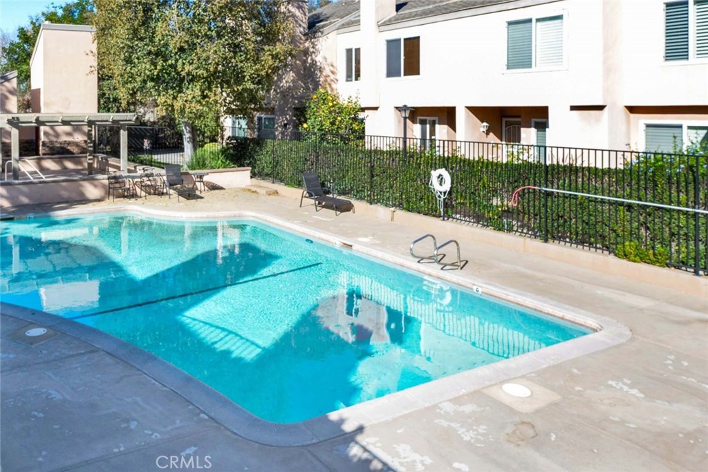 101 W Riverdale Avenue 8