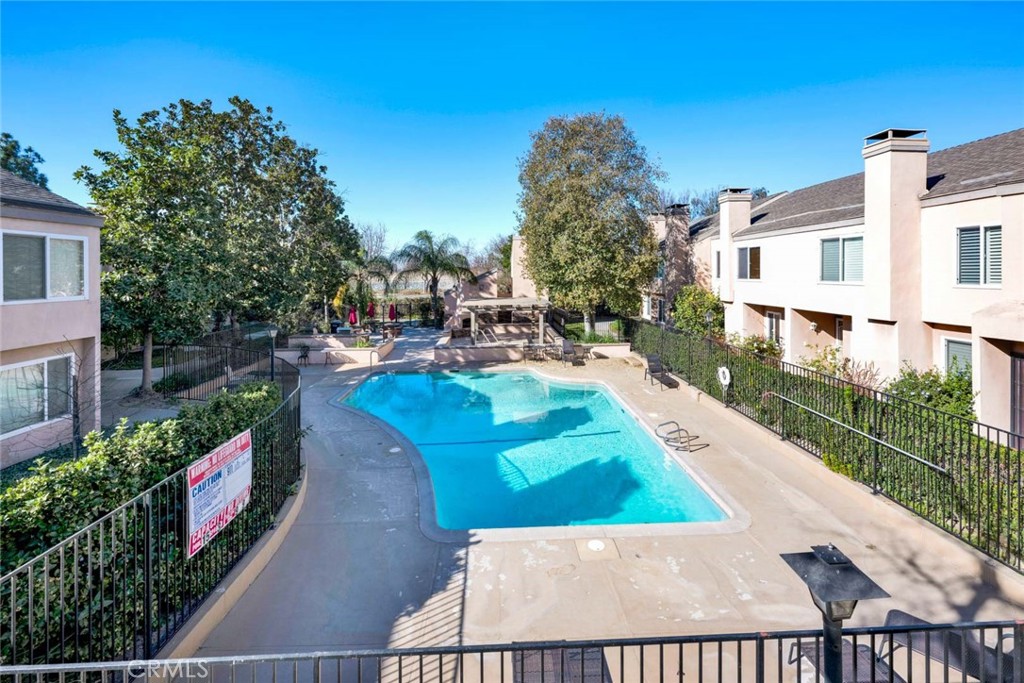 101 W Riverdale Avenue 8