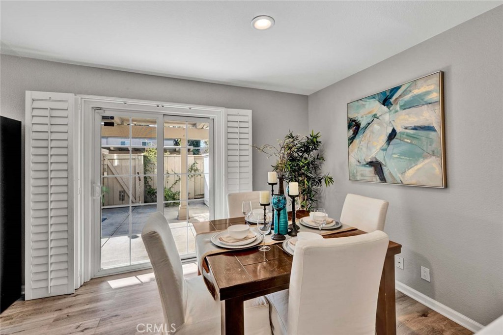 101 W Riverdale Avenue 8