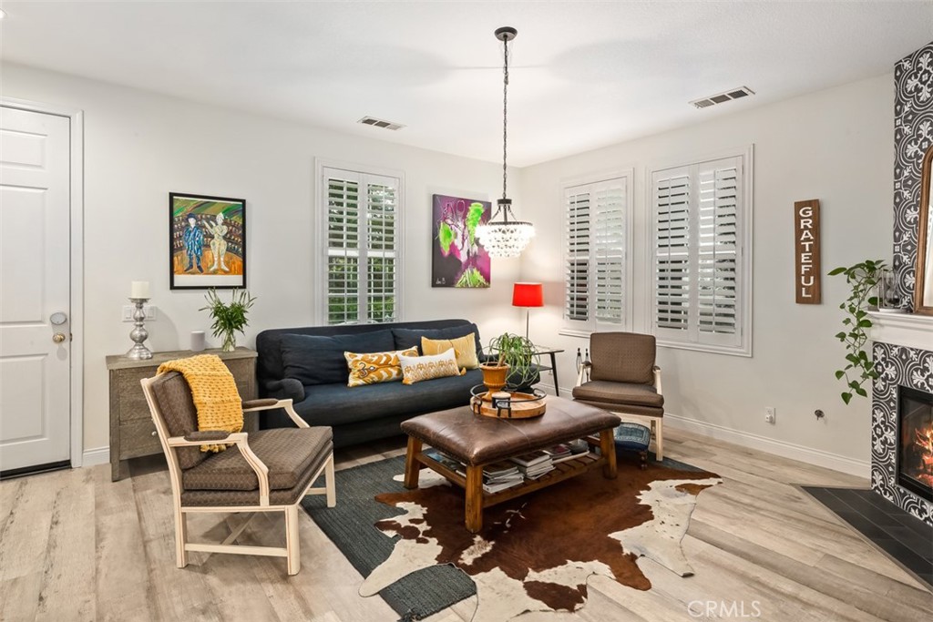 7 Twin Flower Street