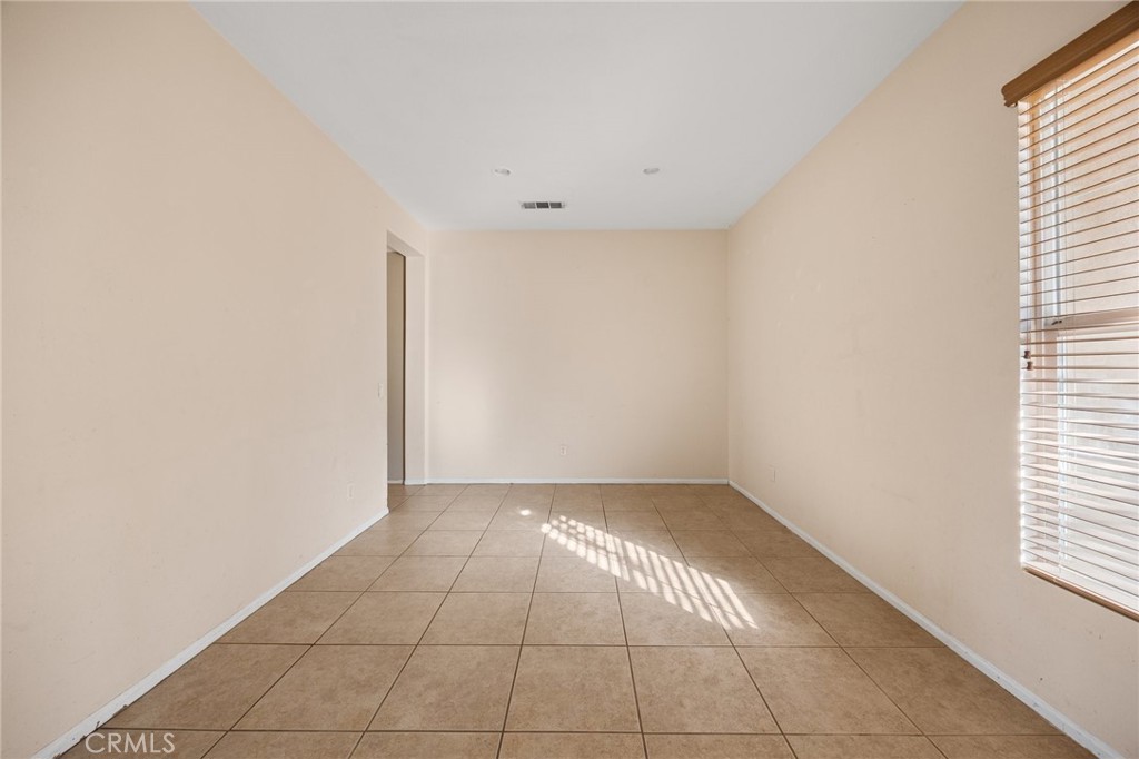 1602 Alberhill Street