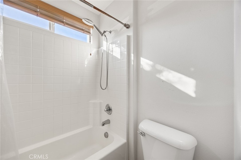 1602 Alberhill Street