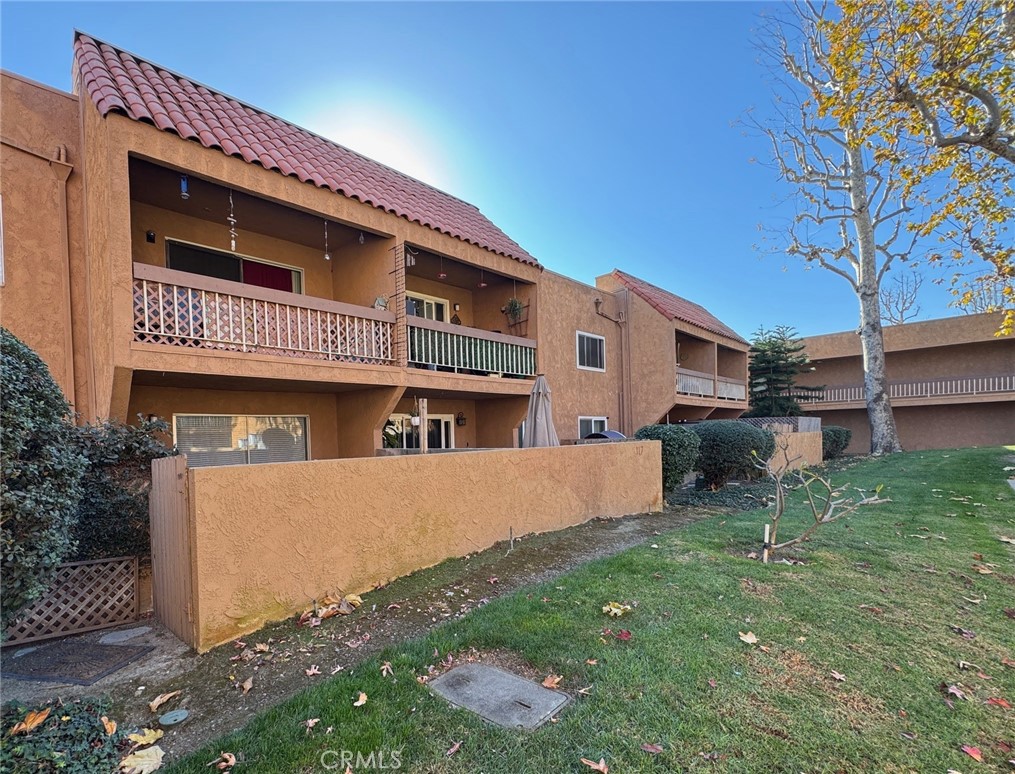 6600 Warner Avenue 115