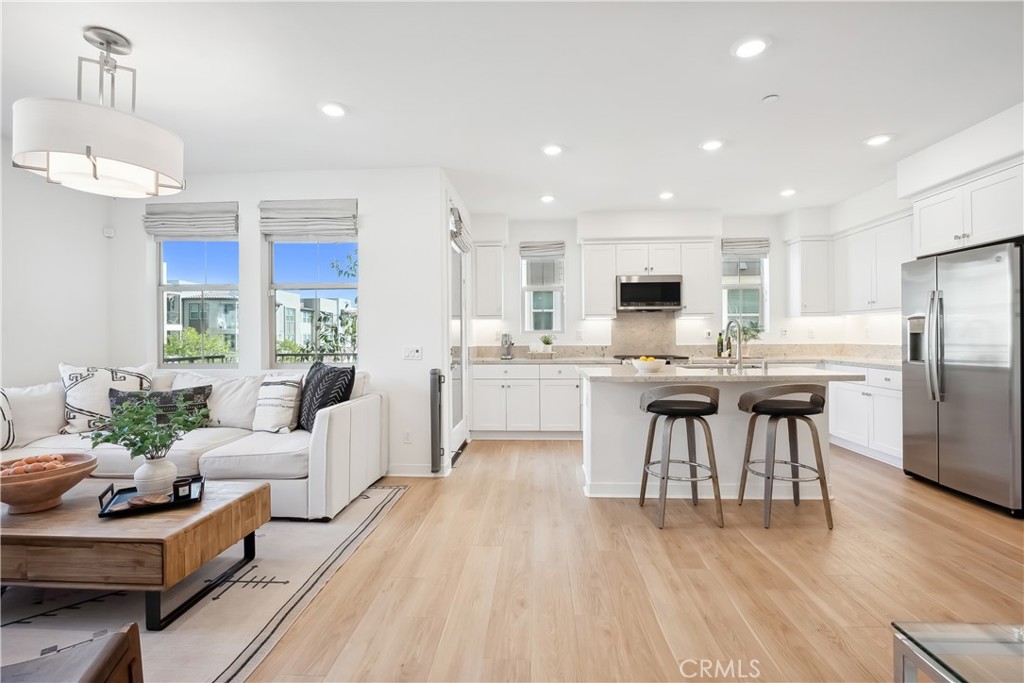 1100 Lasso Way 201