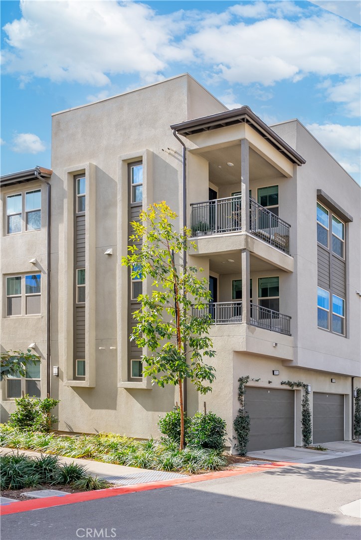 1100 Lasso Way 201