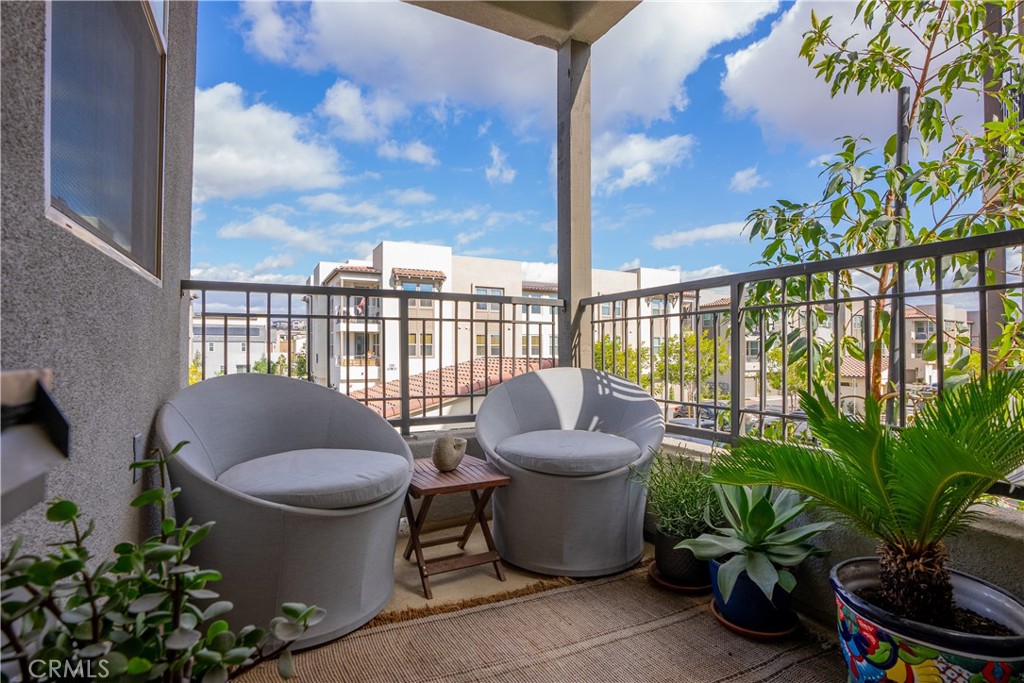 1100 Lasso Way 201