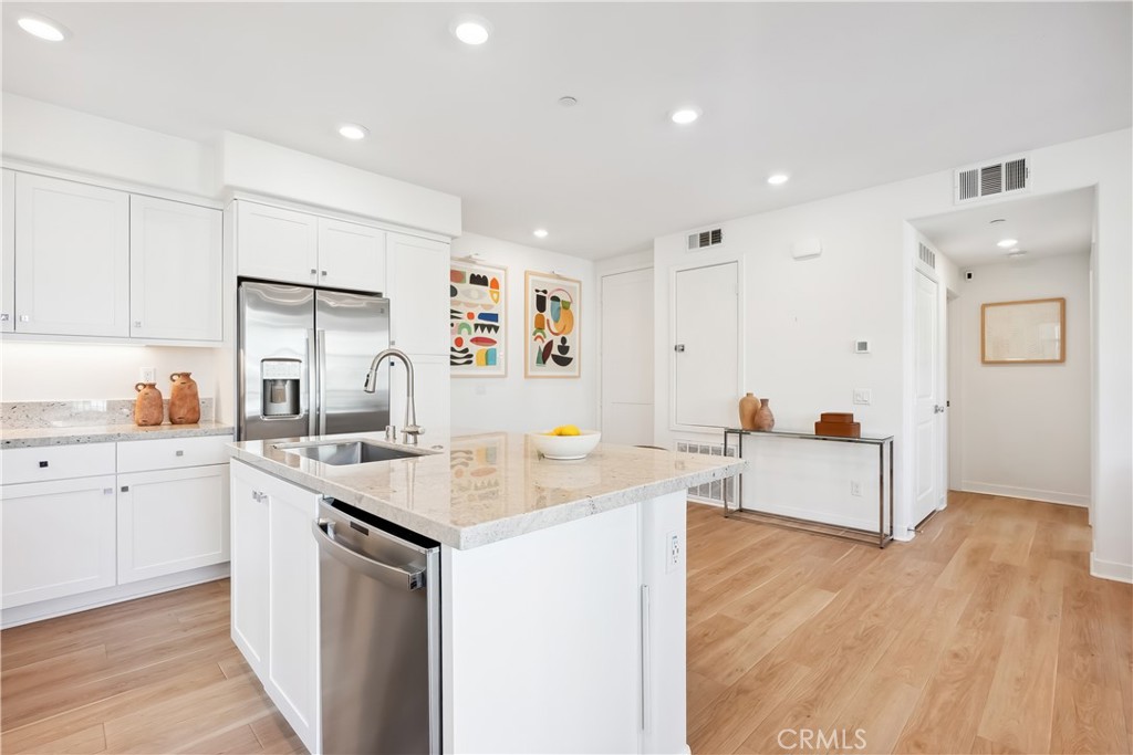 1100 Lasso Way 201