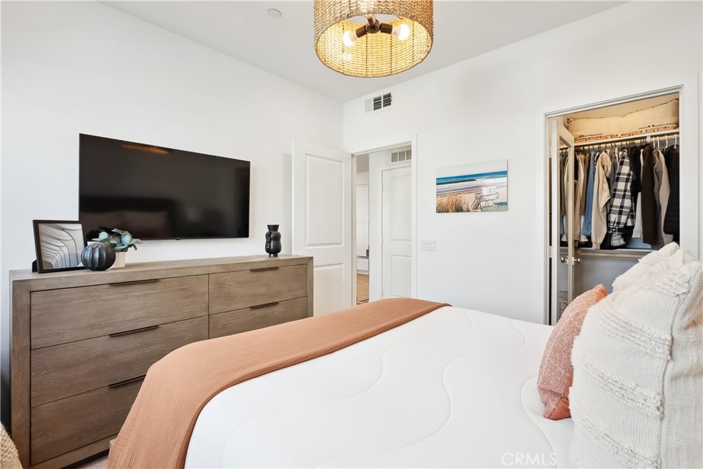 1100 Lasso Way 201