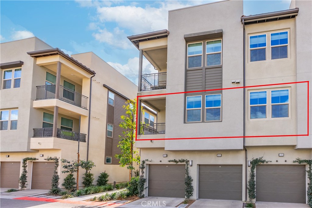 1100 Lasso Way 201