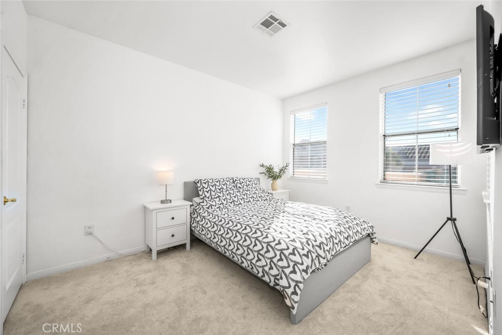 5142 Warner Avenue 312