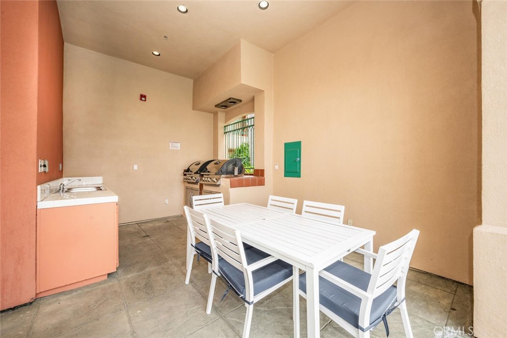 5142 Warner Avenue 312