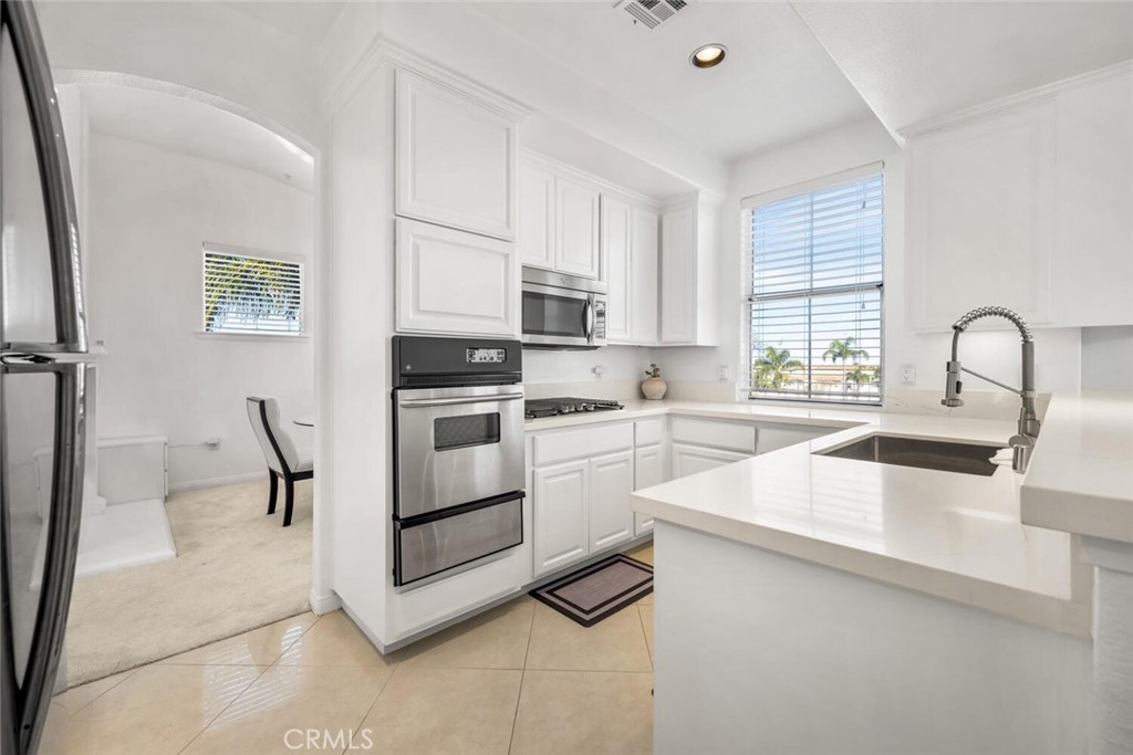 5142 Warner Avenue 312