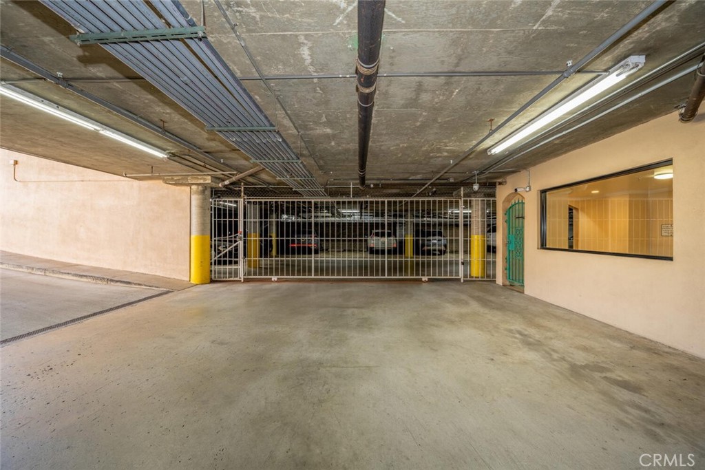 5142 Warner Avenue 312