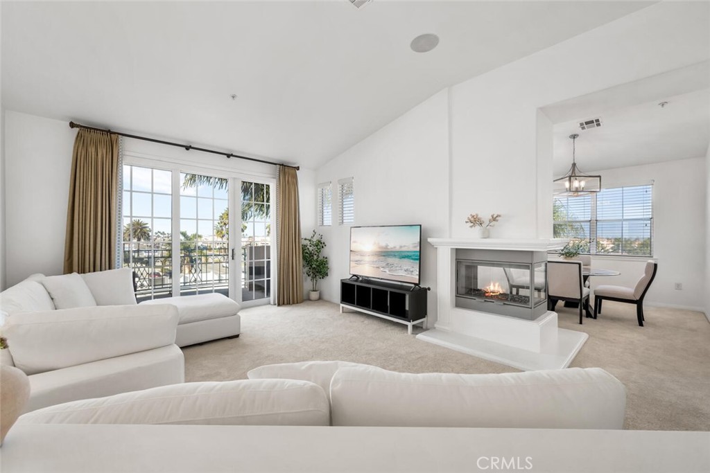 5142 Warner Avenue 312