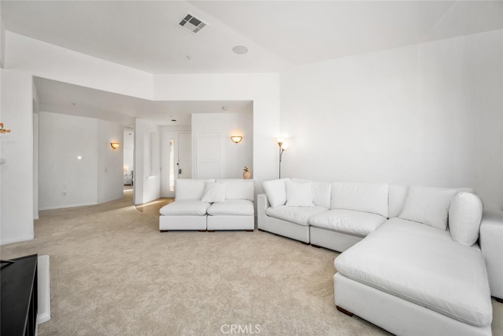 5142 Warner Avenue 312