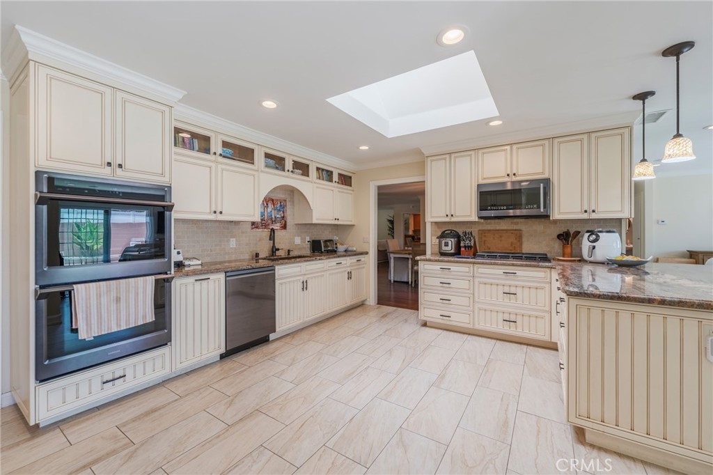 19752 Westwinds Lane